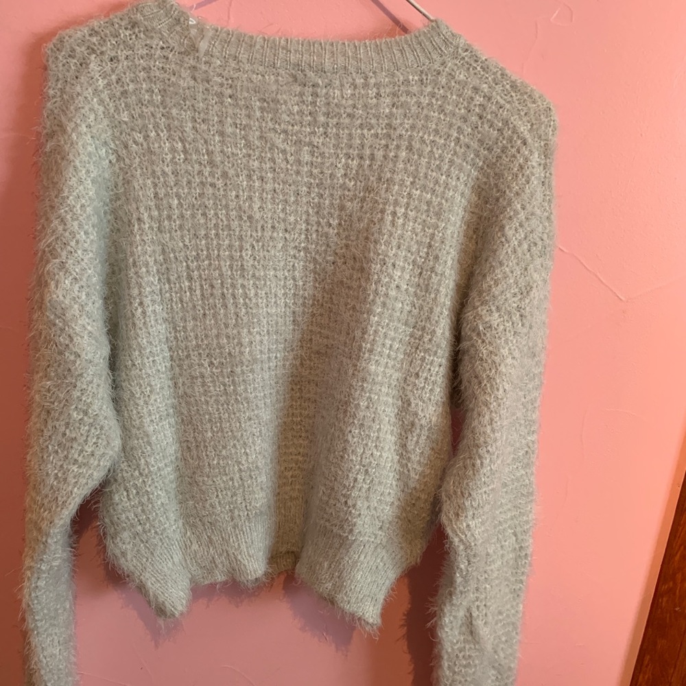 Sweater - Picture 5 of 6